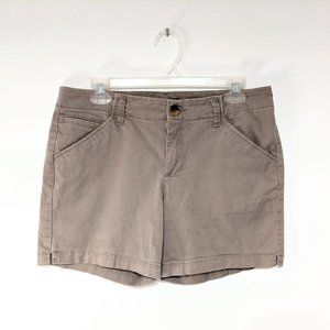 Lee 1889 Mid-Rise Khaki Shorts Size 8